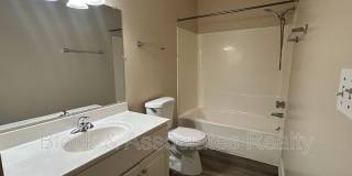 2260 Sunderland Road 84W Gallery 6