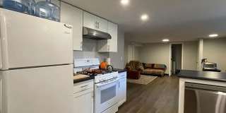Update 3br 1ba South Campus and Bryan Park Gallery 5