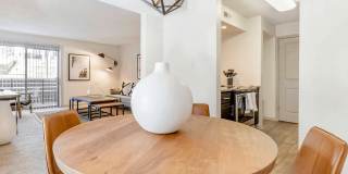 Affordable Housing - Madison Southpark Apartment Homes Gallery 24