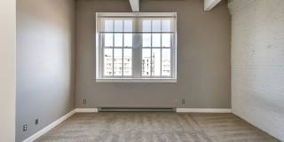 Greenhouse Gallery 34