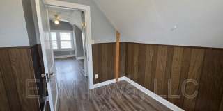 1212 Forest Avenue Gallery 16