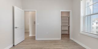 Middle Sound West Apartments Gallery 74