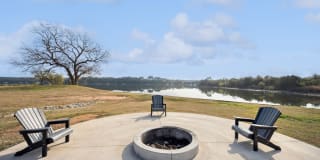 Lake Villas Apartments Gallery 34