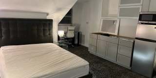 1310 Daytona Avenue - 7 Gallery 6