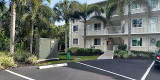Stunning Sandpiper Bay 2 bed/2 bath end unit condo Gallery 1