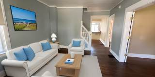 6 bed 2 bath Single Family Home 6 bed 2 bath Single Family Home Gallery 1