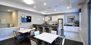 Oaks of Shorewood Apartments - 55+ Active Adult Apartment Homes Gallery 15