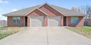 103 Foxglove St Gallery 1