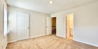 2 Bedroom Townhome in NW Greensboro near parks and Greenway Gallery 20