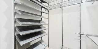 6913 S Wall St Gallery 31