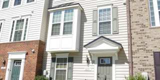 SPACIOUS 4 Bedroom Townhome-Owings Mills, MD Gallery 1