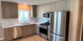 Charming 2 Bedroom Home for Rent in Martinez! Gallery 8