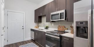 The Melrose Gallery 11