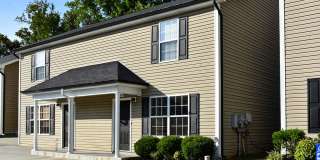 Knoxville 37918 - 2 bedroom 1.5 bath townhouse - call Jean Chung 865-386-1022 Gallery 1