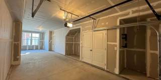 Room in 2 Bedroom Home at Cleburne Ave Gallery 31