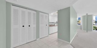 660 ISLAND Way Gallery 31