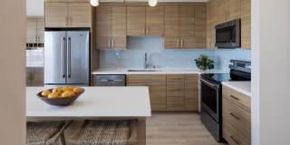 1200 Lakeshore Gallery 6