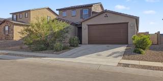 Spacious & Modern 4-Bedroom Home with Stunning Features! Gallery 1