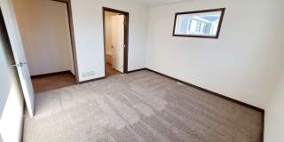 3 Bed 2.5 Bath Townhome! Gallery 19