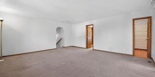 Spacious 6BR House in Lakewood Gallery 15