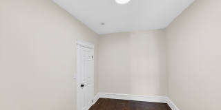 345 Walnut St Gallery 25