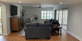 1660 Twelve Oaks Way Gallery 6