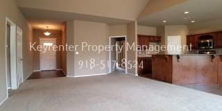 3 Bed | 2 Bath in Jenks! Gallery 13