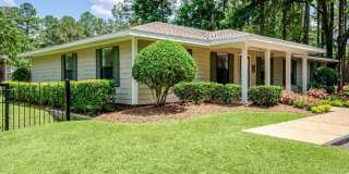 Knollwood Gallery 17