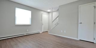Nice 2 Bedroom Townhome in Southwest Columbus Gallery 4