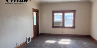 106 1/2 W 9th Ave Gallery 1