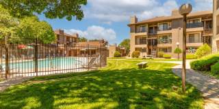 Candlelight Square Gallery 14