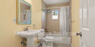 2725 N Myrtle Ave Gallery 17