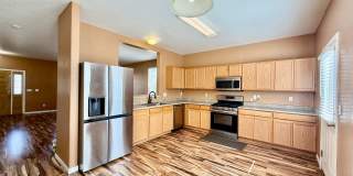 Stunning Townhome in Fountain, CO — Mountain Views, Corner Lot, Minutes from Fort Carson & Peterson AFB Gallery 5