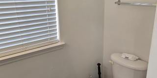 3674 Biltmore Avenue Gallery 33