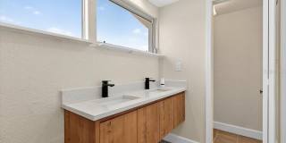 420 PALM CREEK DRIVE Gallery 24