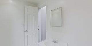 Charming Renovated 4-Bed, 2-Bath Single-Family Home in Columbus Gallery 10