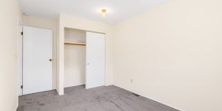 Redmond 3 Bedroom 1.5 Bath Garage Duplex Gallery 23