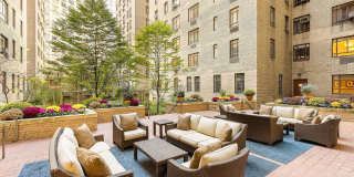 25 CENTRAL Park W Gallery 7
