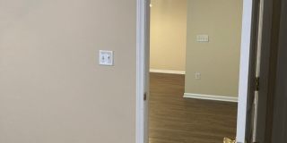 **LESS than 10 minute Drive from Fort Knox** Gallery 26