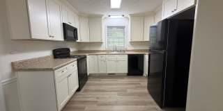 3-Bedroom, 2.5-Bath House on Spacious Lot in west Athens, GA Gallery 1