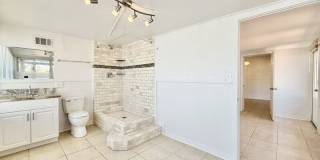 10108 Paradise Boulevard Gallery 58