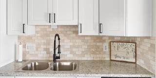 423 N 73rd Place Gallery 18