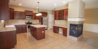 Supreme Residence For A Modern Lifestyle In This 3 Bedroom Home Gallery 10