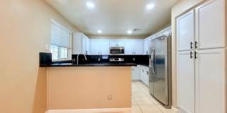 11713 W Shaw Butte Dr Gallery 6