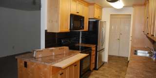 3 Bedroom Home N side of Newberg Gallery 5
