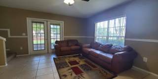 Beautiful 2-Bedroom, 3-Bathroom Townhome in Brandon Gallery 5
