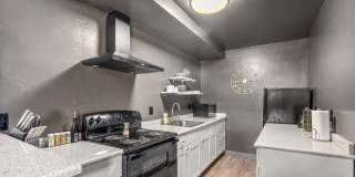 219 East Coeur D'Alene Lake Drive - 10 Gallery 2