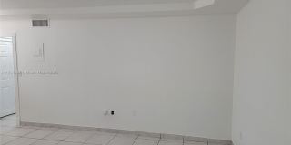 1975 NE 135th St Gallery 4
