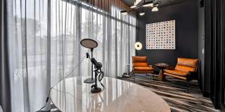 Manor Biscayne Gallery 21