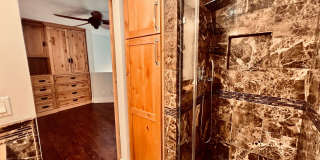 Renovated Uptown District Top Floor Condo in the Hillcrest Gallery 22